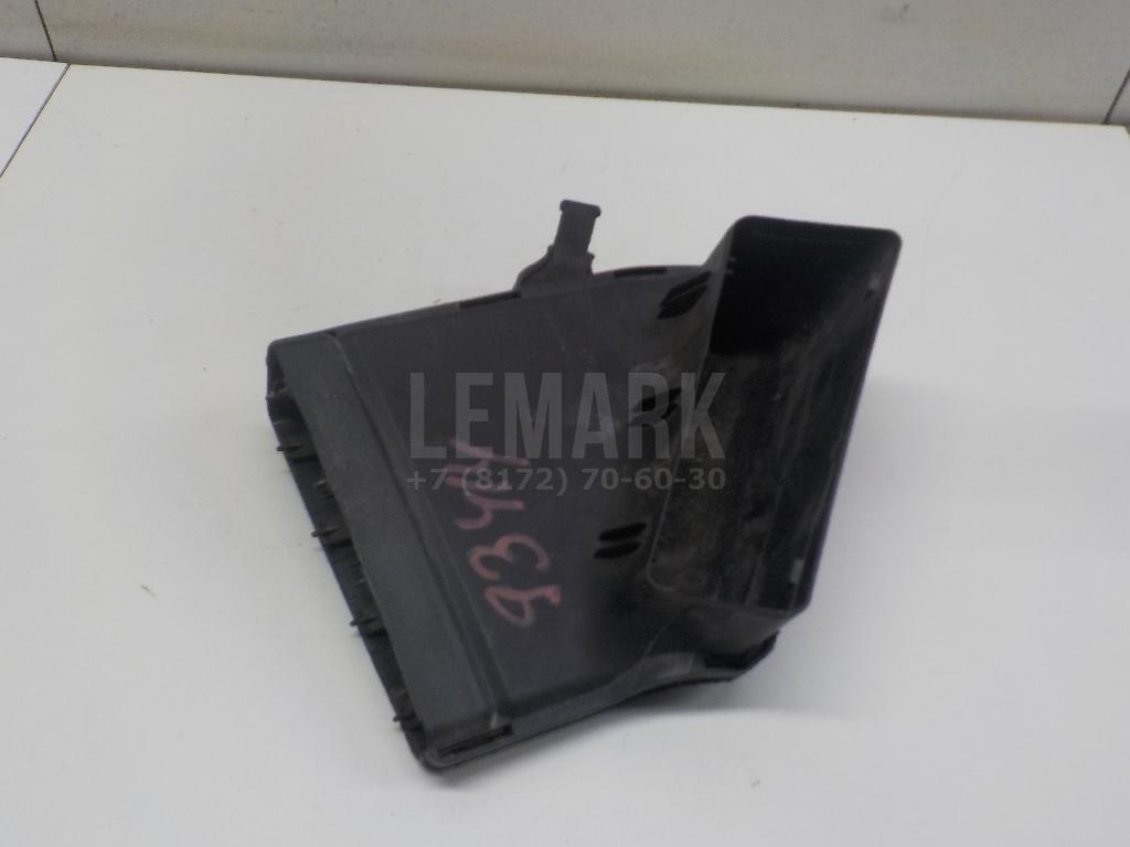 Воздуховод для  Audi V8 1988-1994