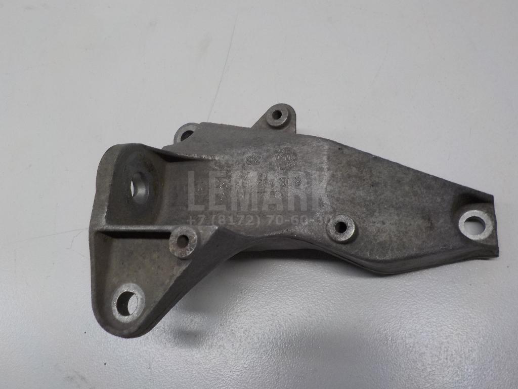 Кронштейн АКПП правый 8D0399114AJ VAG