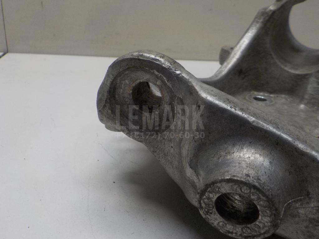 Кулак поворотный передний левый для  Audi A2 [8Z0] 2000-2005