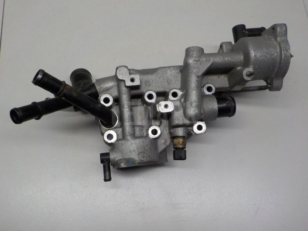 Корпус термостата 256102F700 Hyundai-Kia