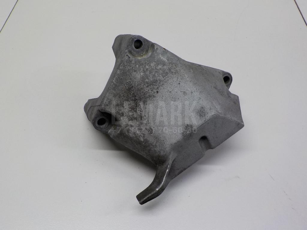 Кронштейн двигателя правый 13248506 GM