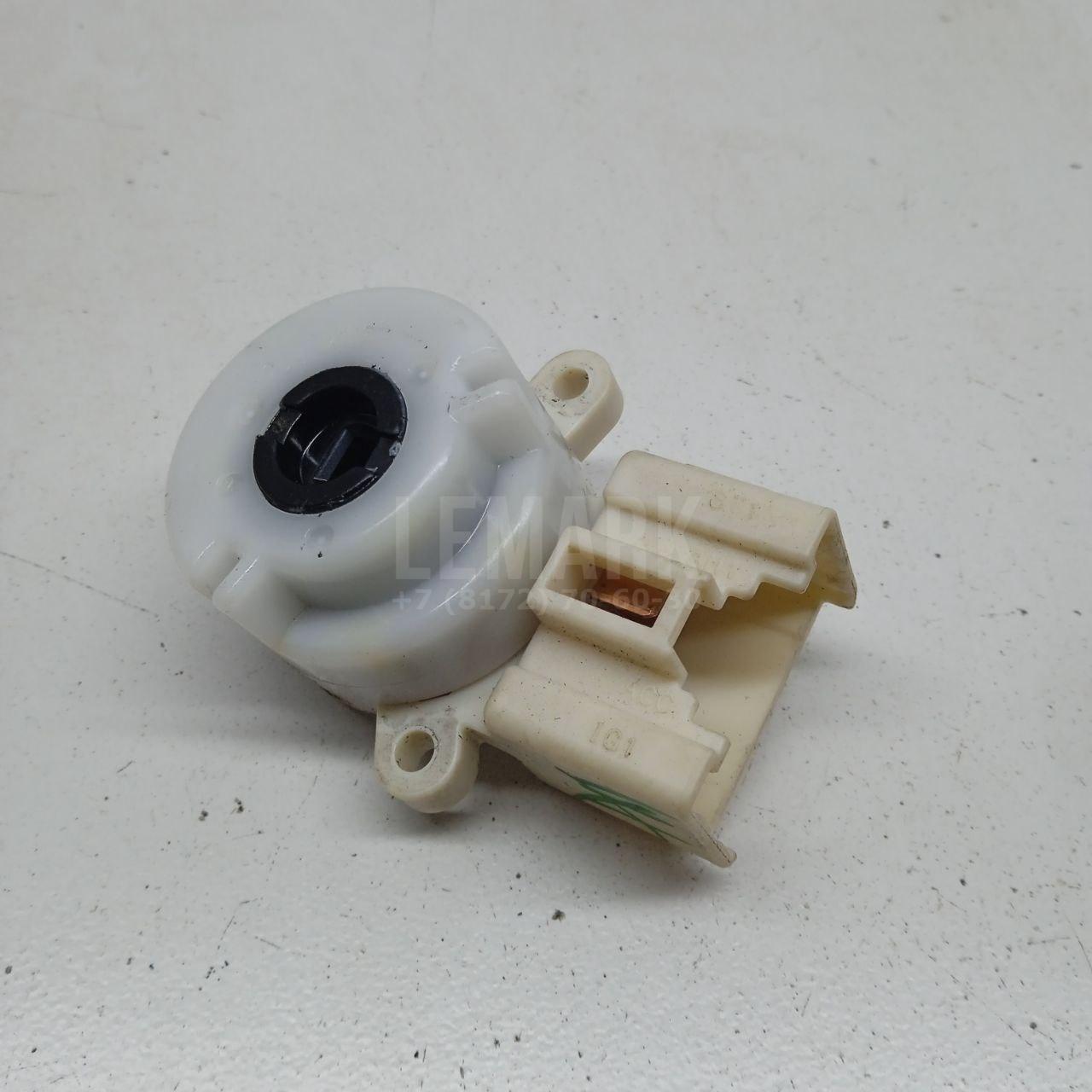 Группа контактная замка зажигания 8445012200 Toyota