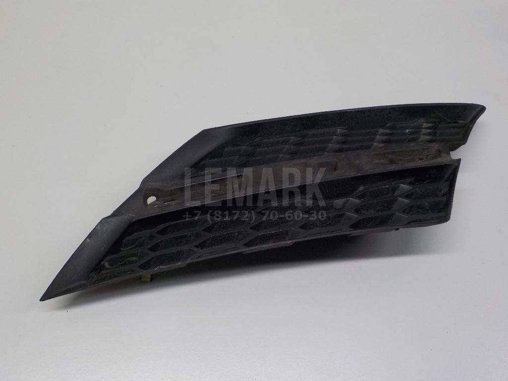 Решетка радиатора левая 5310642010 Toyota