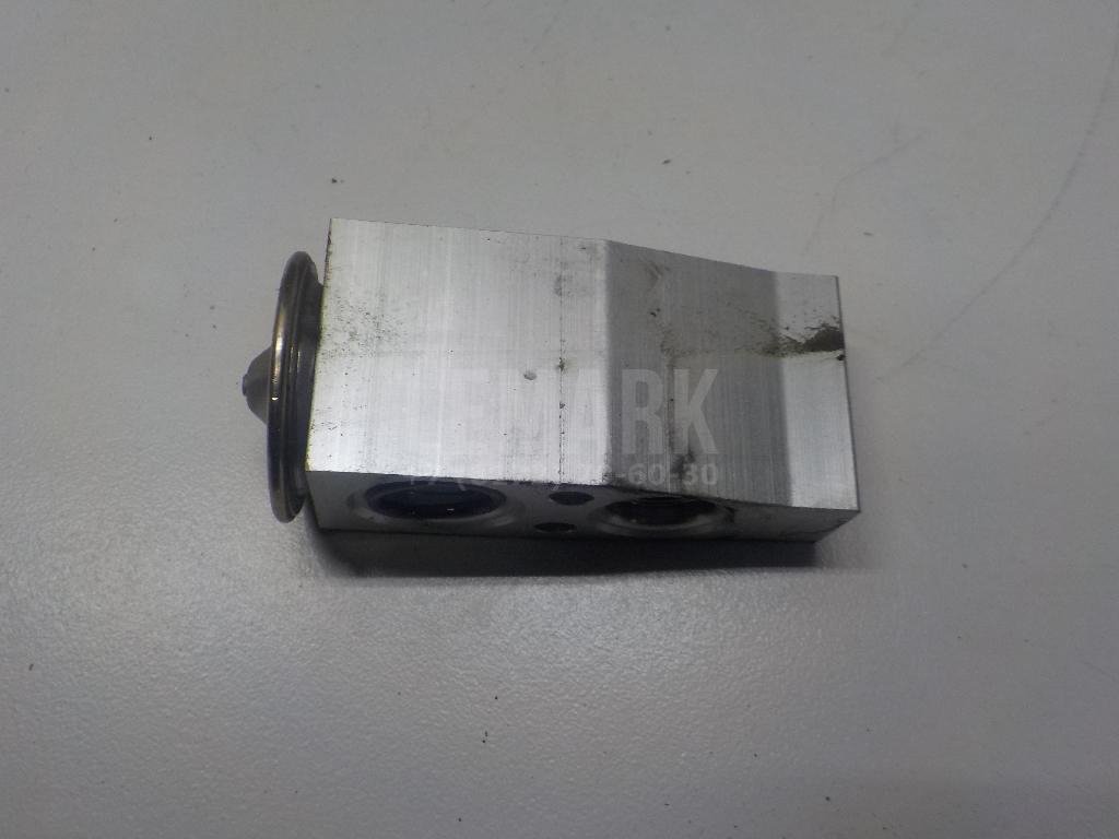 Клапан кондиционера 5Q0820679B VAG