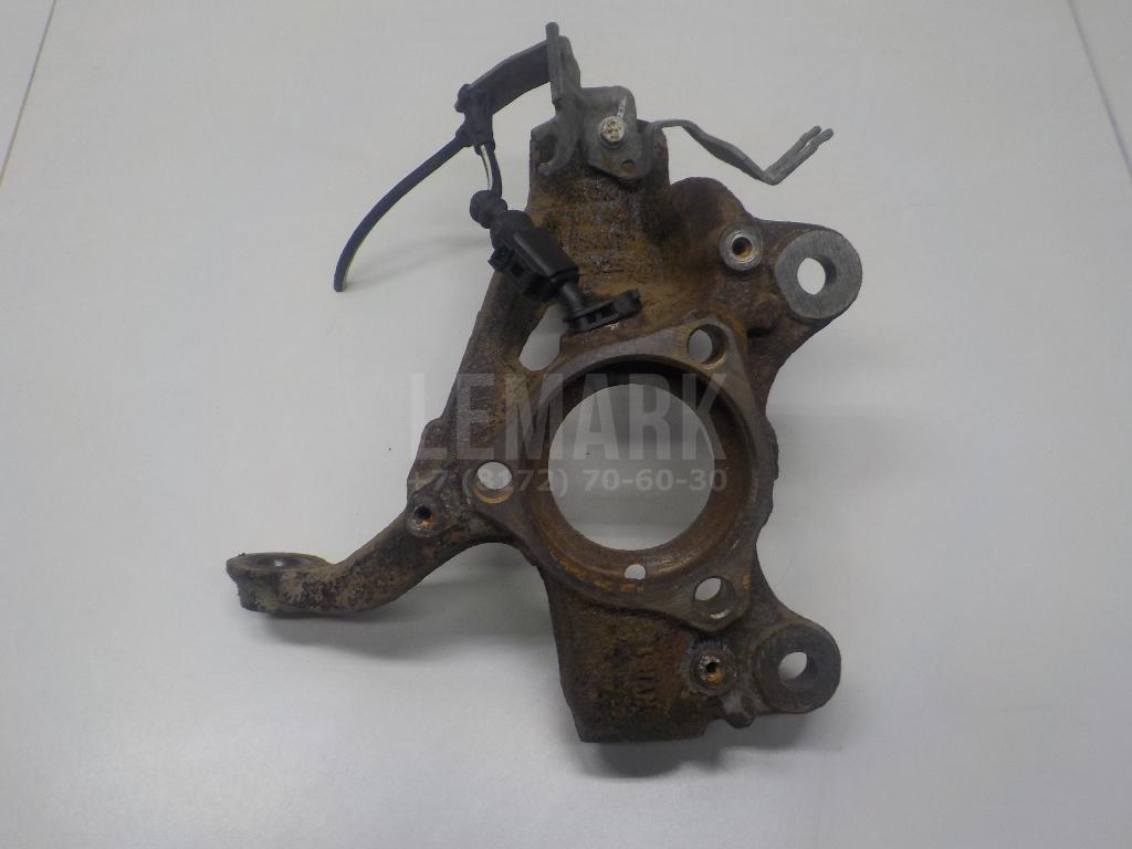 Кулак поворотный передний правый 5Q0407256Q VAG