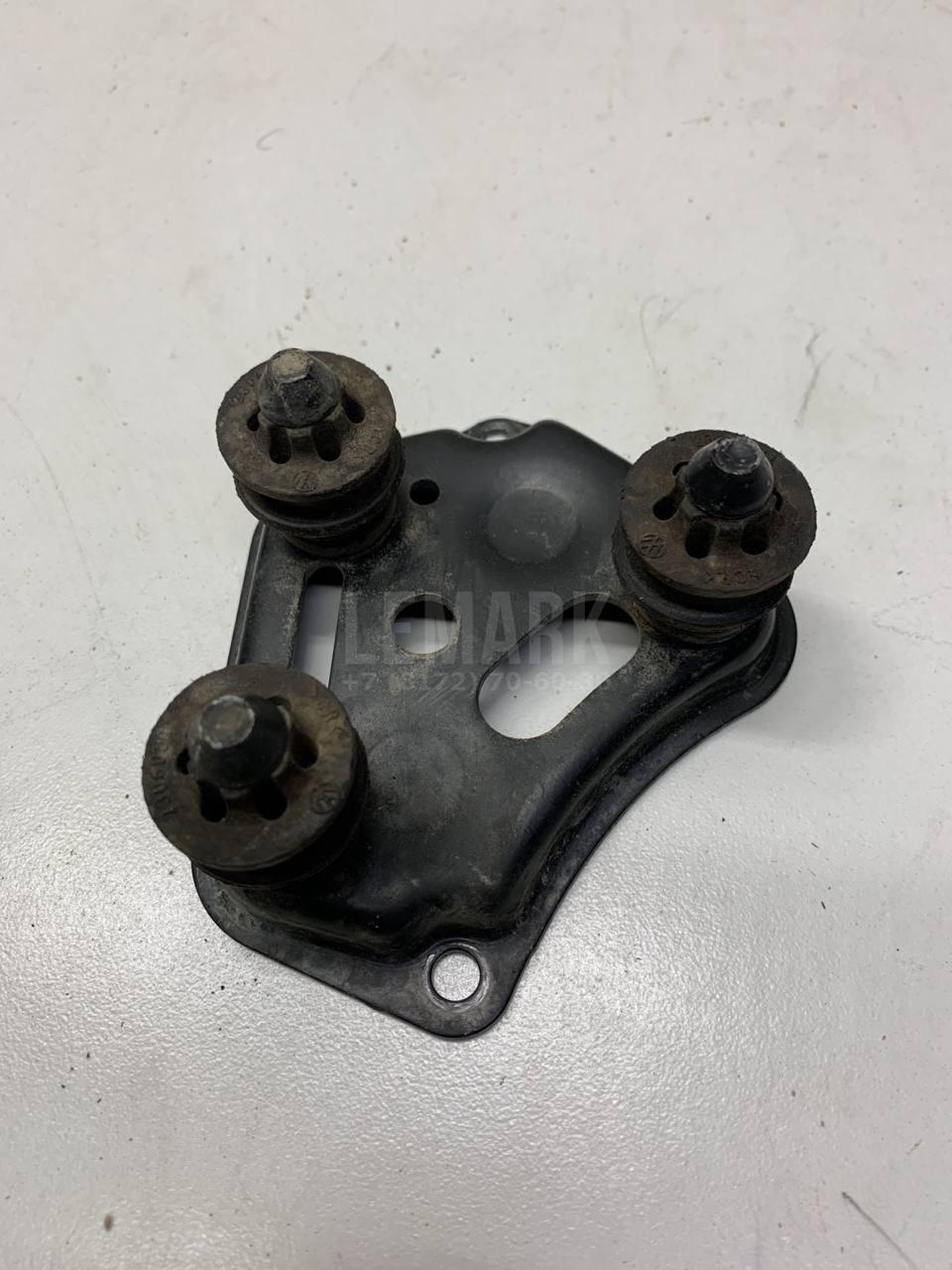 Кронштейн блока ABS (насос) 3C0614235A VAG