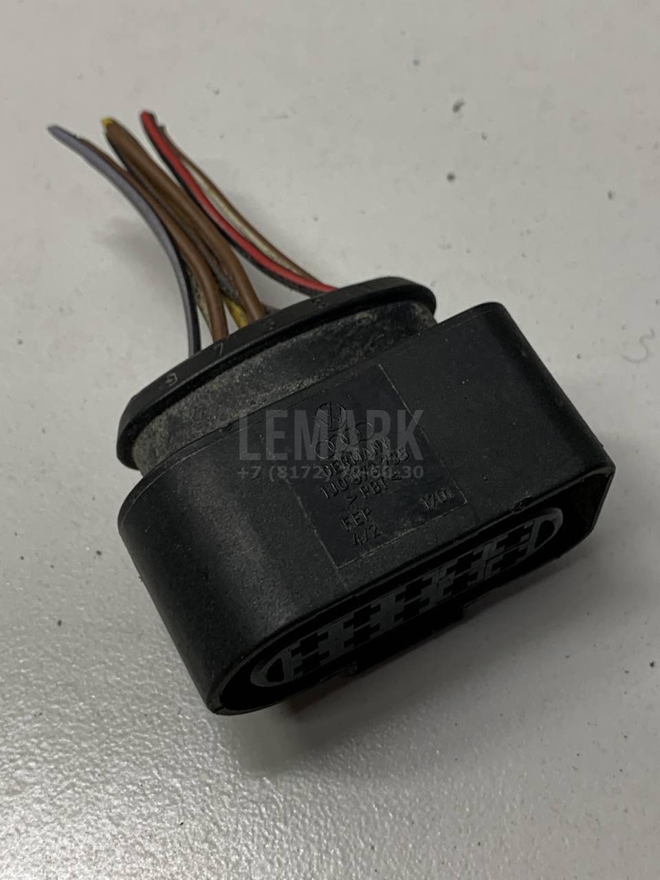 Разъем 1J0973735 VAG