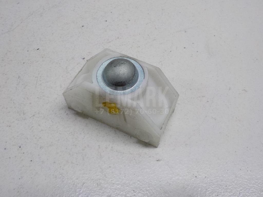 Кронштейн (сопут. товар) 1J0721169A909 VAG