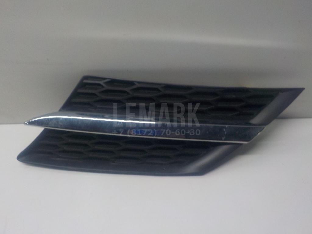 Решетка радиатора левая 5310642010 Toyota