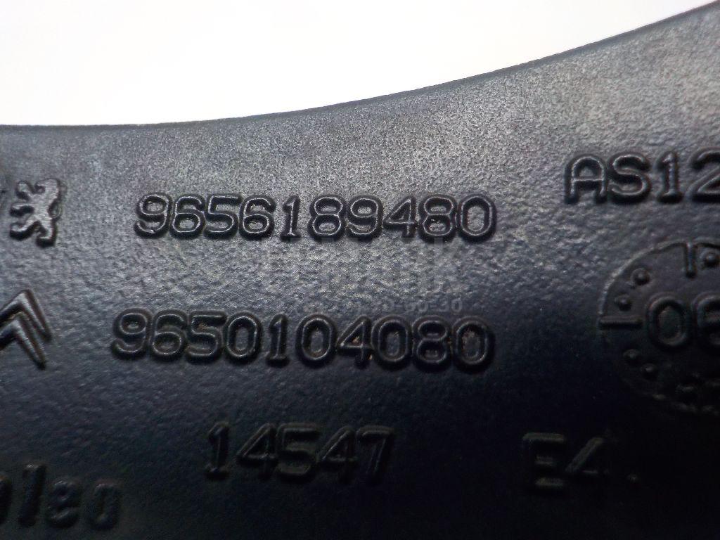 Поводок стеклоочистителя передний правый для  Audi R8 2007-2015