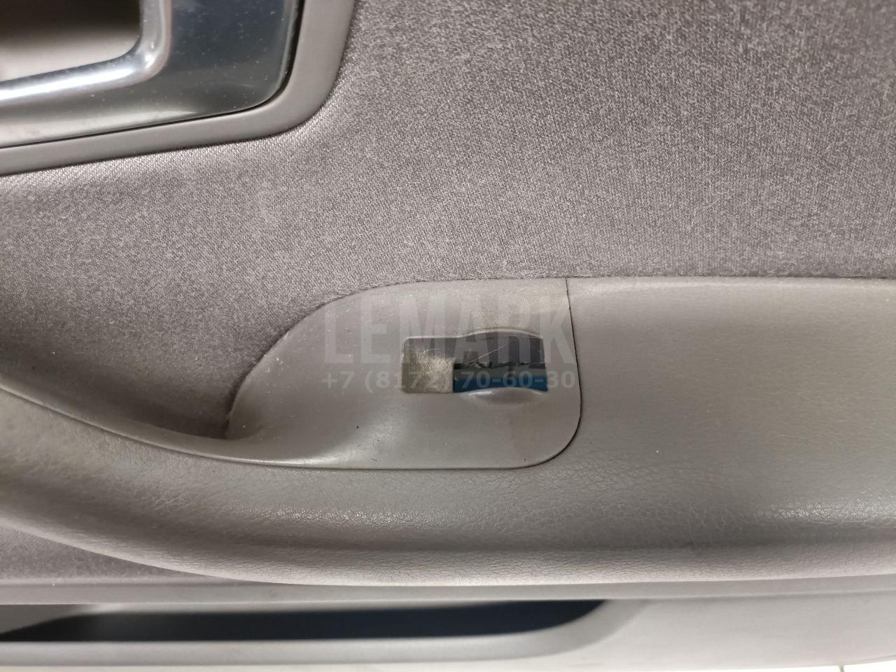 Обшивка двери передней правой для  Audi A3 [8V] 2013-2020