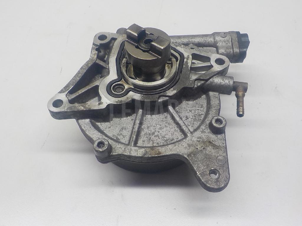 Насос вакуумный 288102F000 Hyundai-Kia