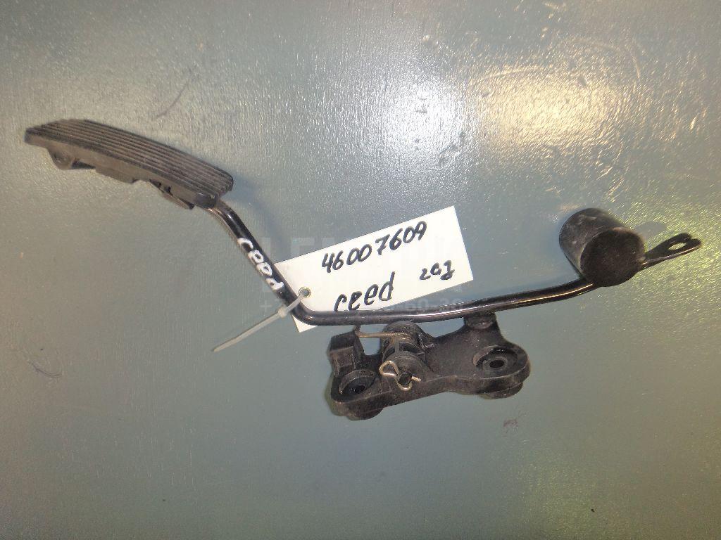 Педаль газа 327002H100 Hyundai-Kia