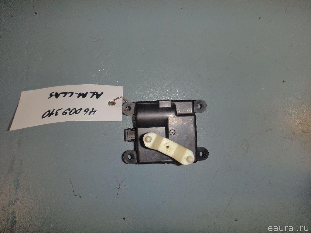 Моторчик заслонки отопителя