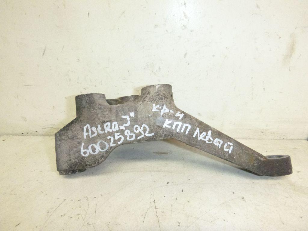 Кронштейн КПП левый 13248569 GM