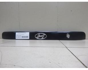 Накладка крышки багажника для Hyundai Accent II (+TAGAZ) 2000-2012 с разборки состояние удовлетворительное