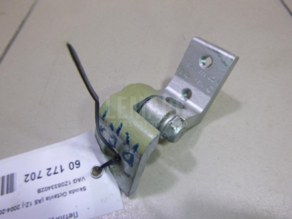 Петля двери задней правой верхняя 1Z0833402B VAG