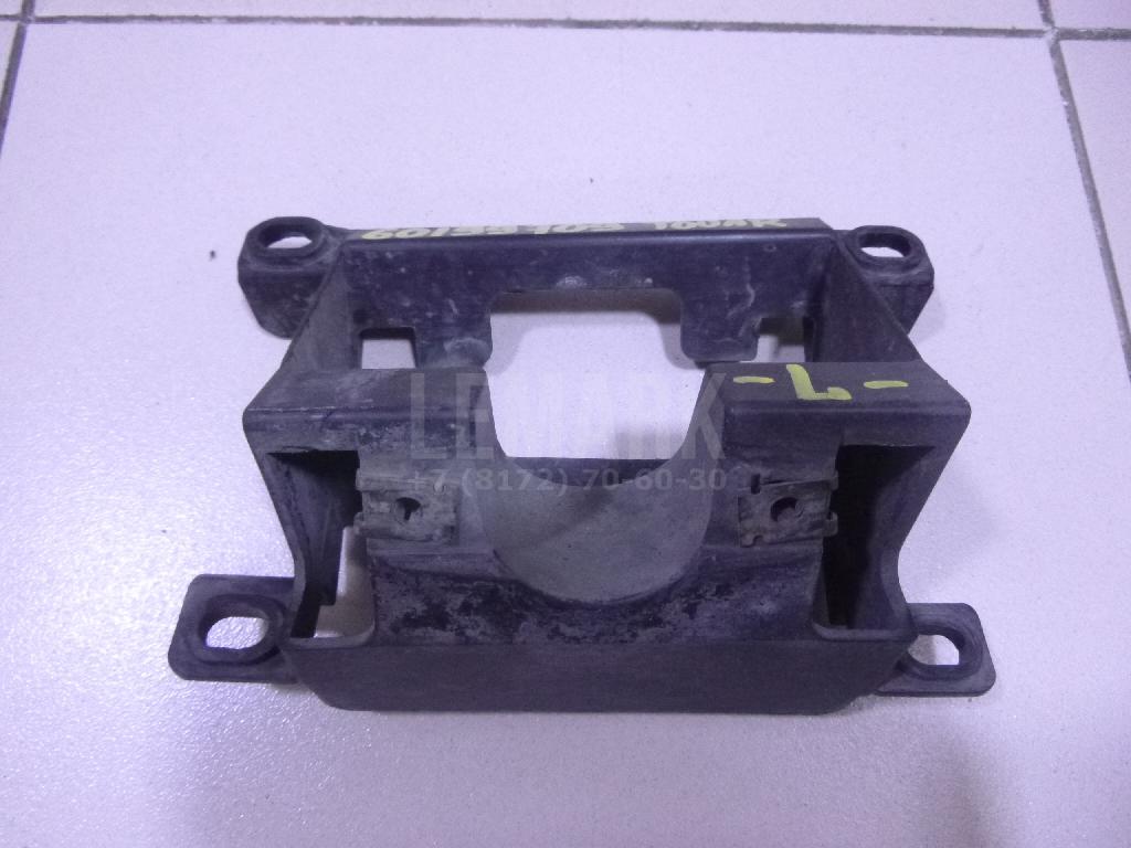Кронштейн форсунки омывателя фары 7L6807361 VAG