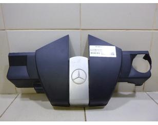 Накладка декоративная для Mercedes Benz W203 2000-2006 с разбора состояние хорошее