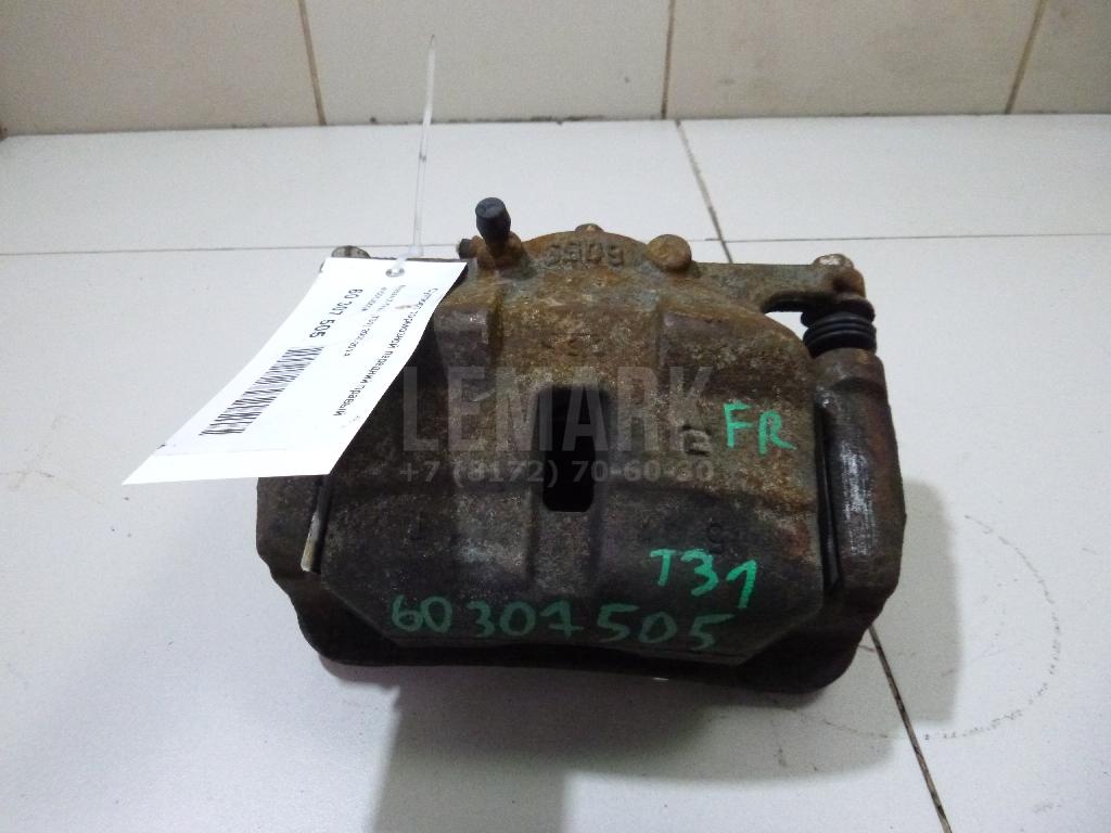 Суппорт тормозной передний правый 41001JD00A Nissan
