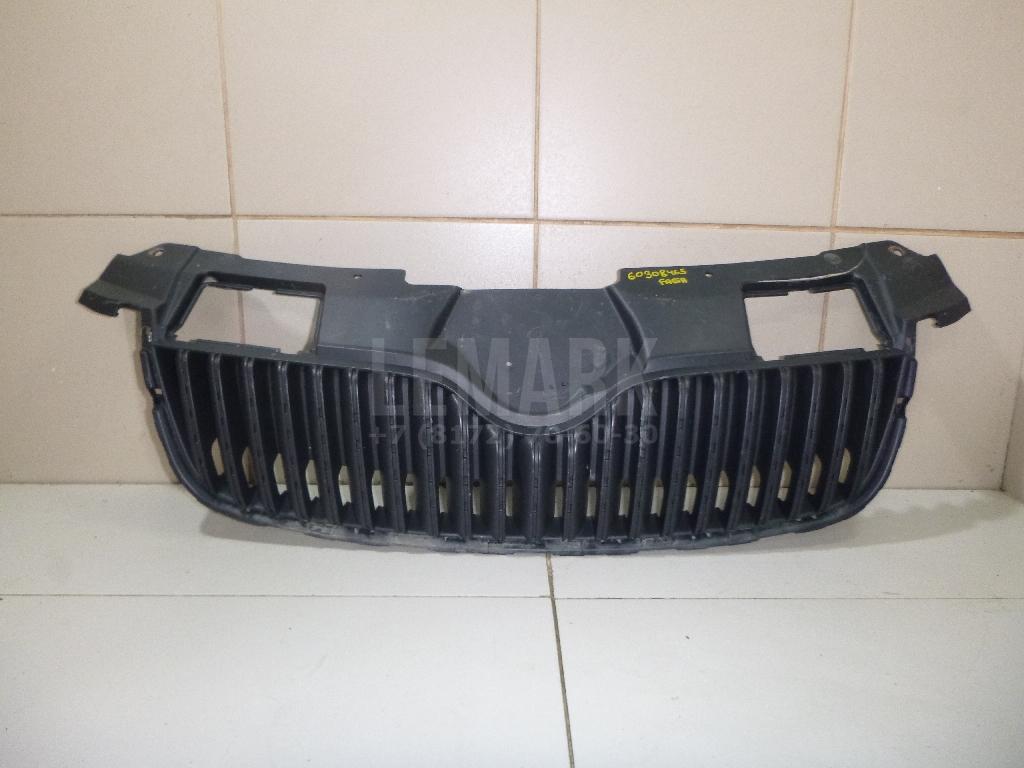 Решетка радиатора 5J0853668A9B9 VAG