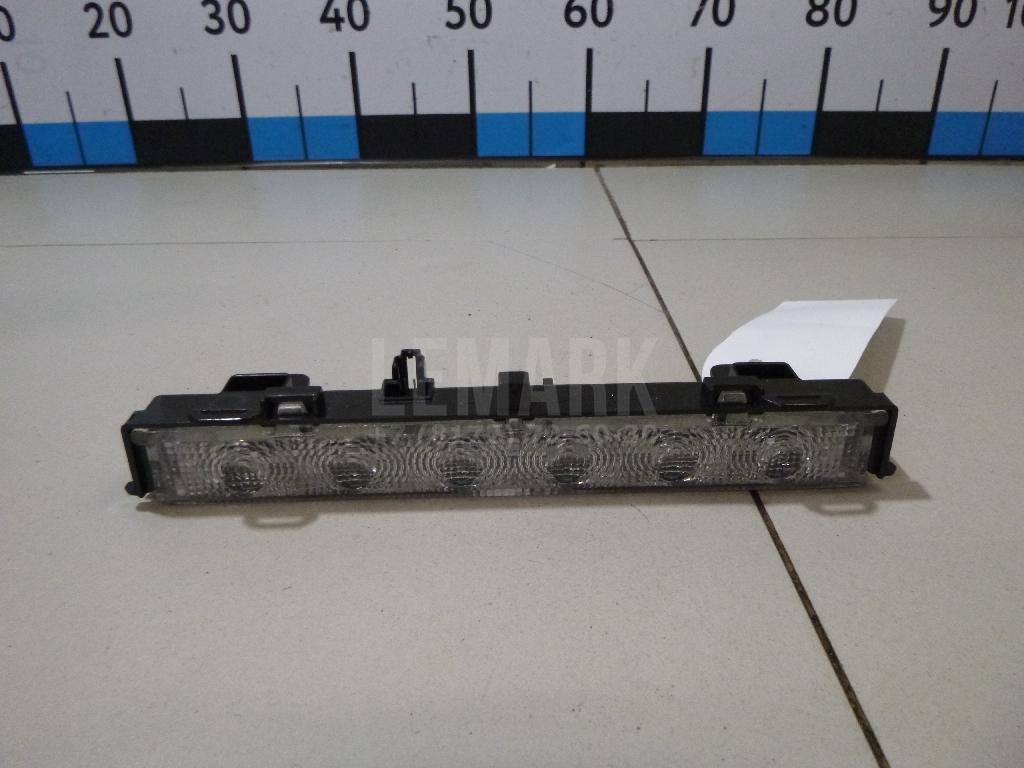 Фонарь задний (стоп сигнал) 6RU945087A VAG