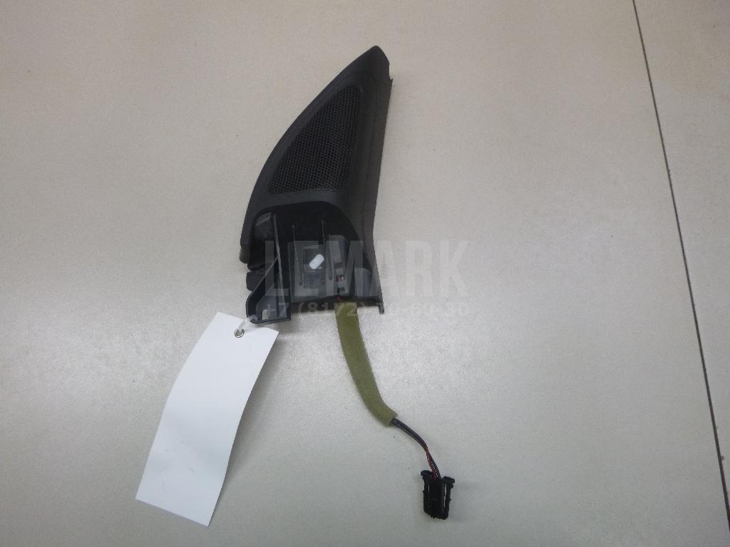 Крышка зеркала внутренняя правая 5K0837974K82V VAG