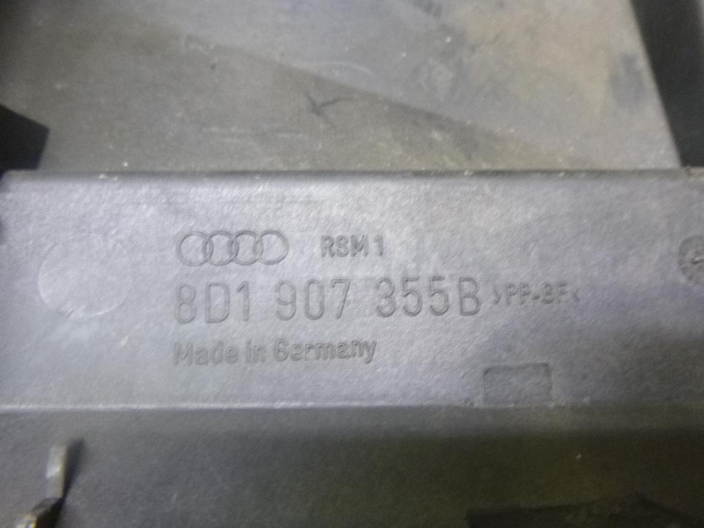 Корпус блока управления двигателем для  Audi R8 2007-2015