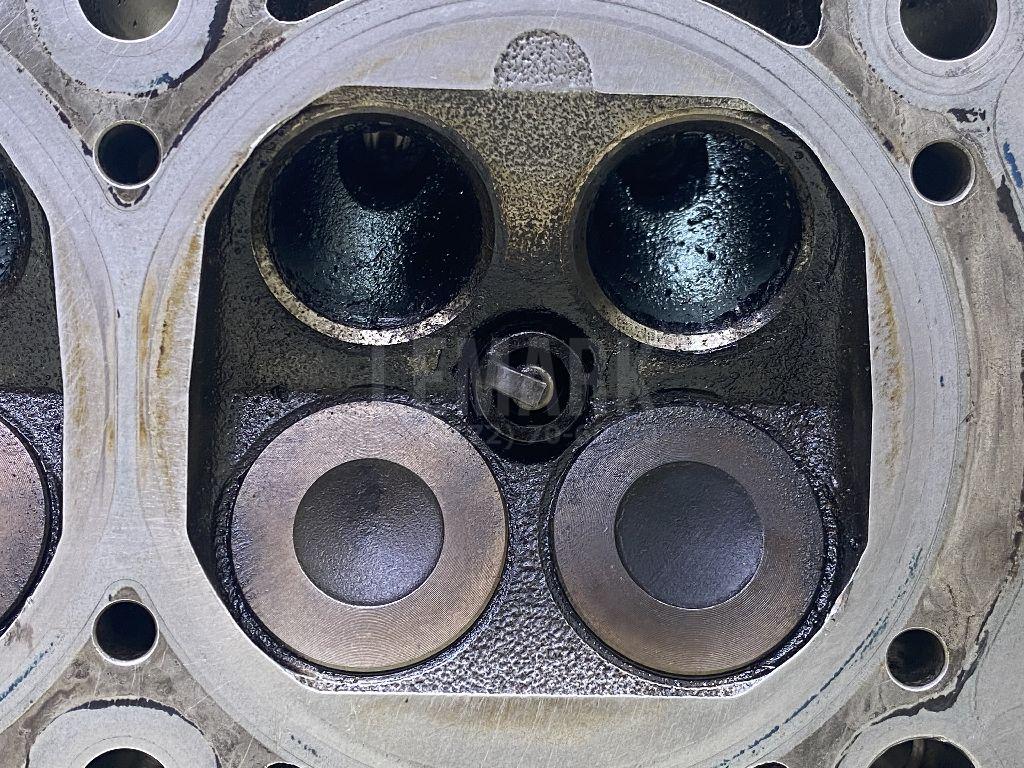 Головка блока для  BMW X5 E53 2000-2007