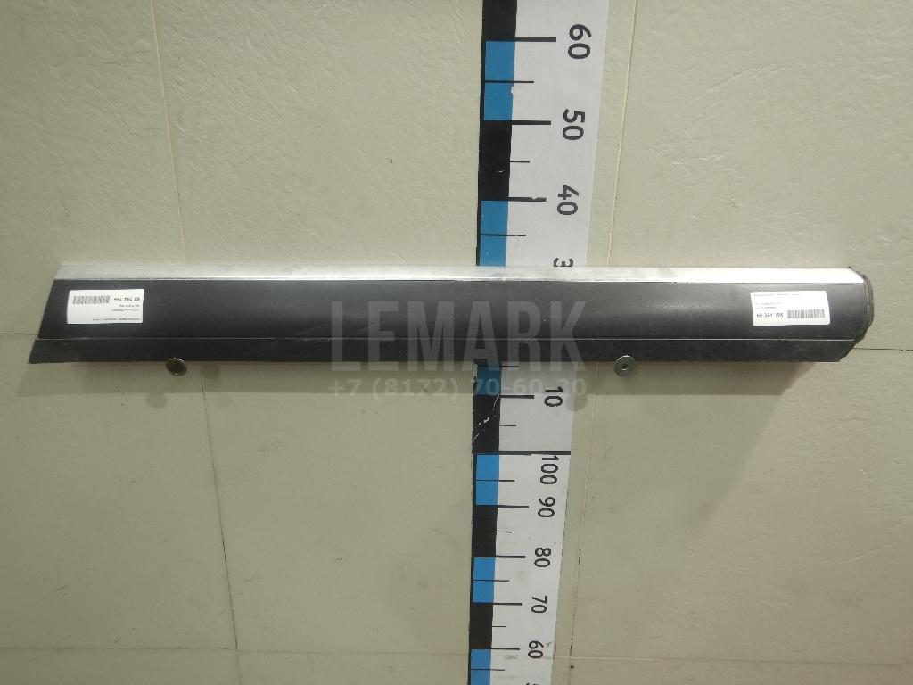 Накладка двери передней правой 7L6837788G VAG