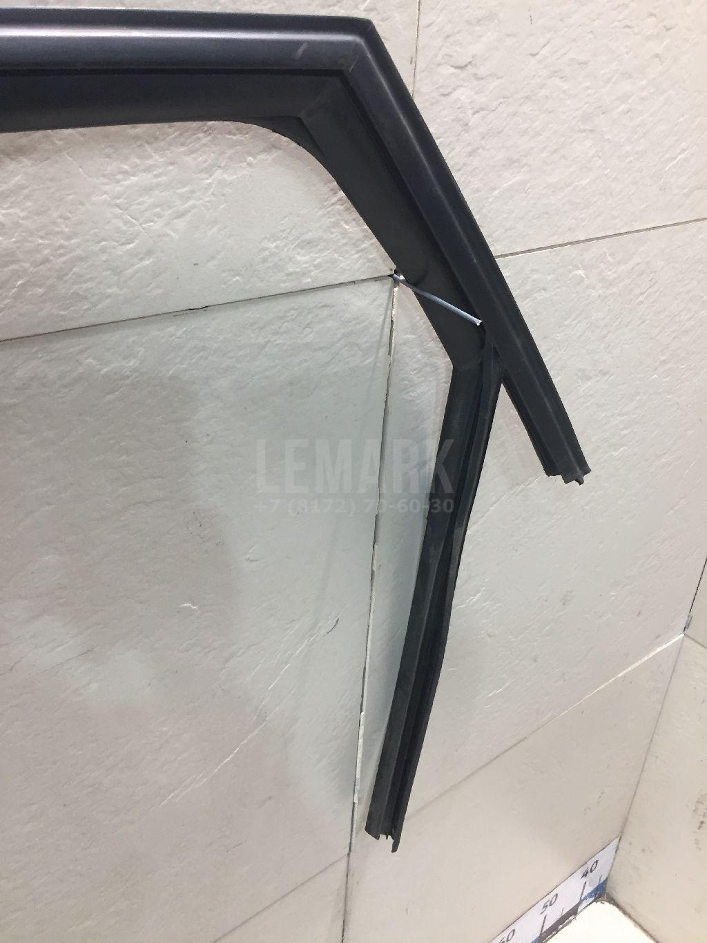 Направляющая стекла двери для  BMW 3-serie F30/F31/F80 2011-2020