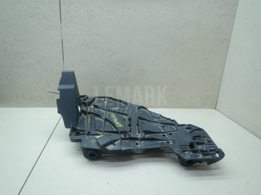 Кронштейн фар правый 7L6941292 VAG