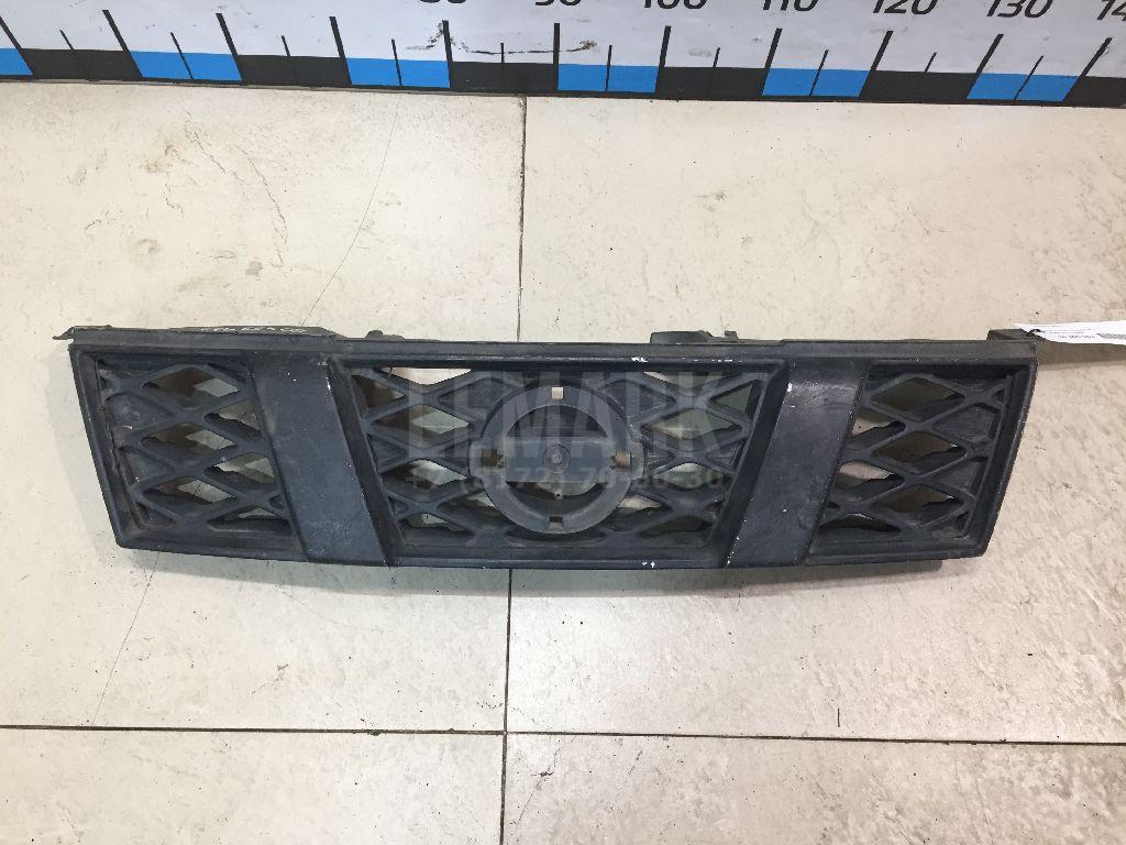 Решетка радиатора 62310JG60B Nissan