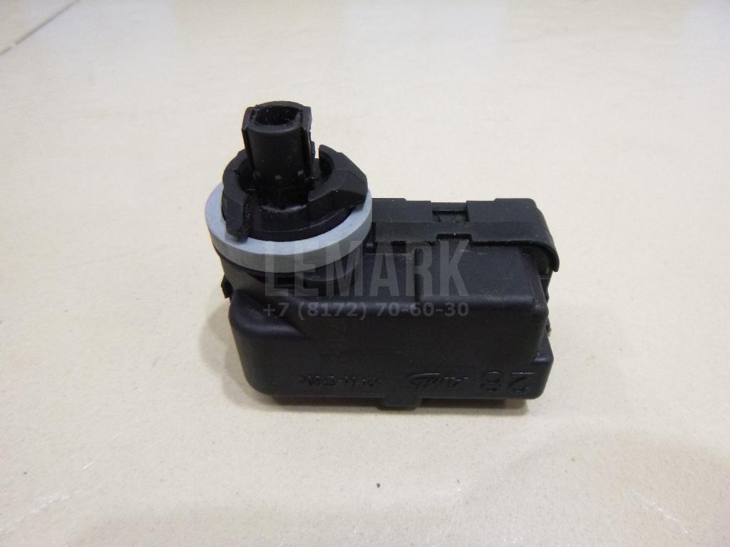 Моторчик корректора фары 5M0941295A VAG