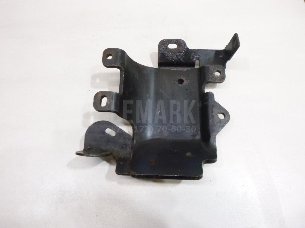Кронштейн топливного фильтра LR003625 Land Rover