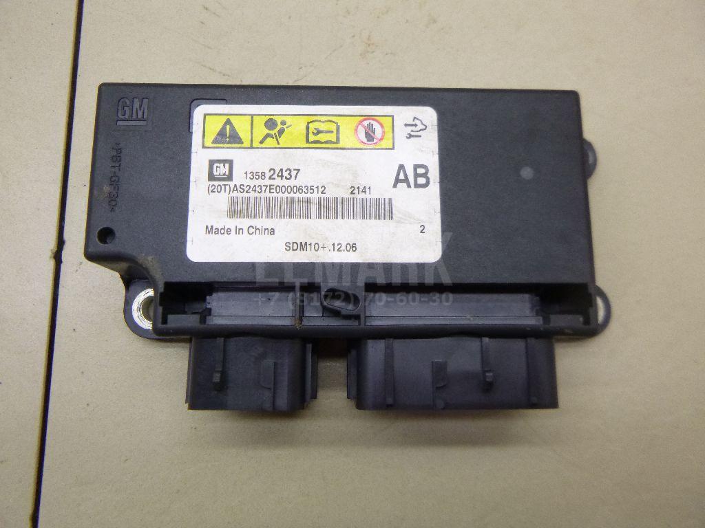 Блок управления AIR BAG 13582437 GM
