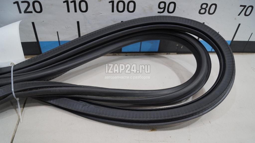 8U0831721A Уплотнитель двери VAG Q3 (8U) (2012 - 2018)