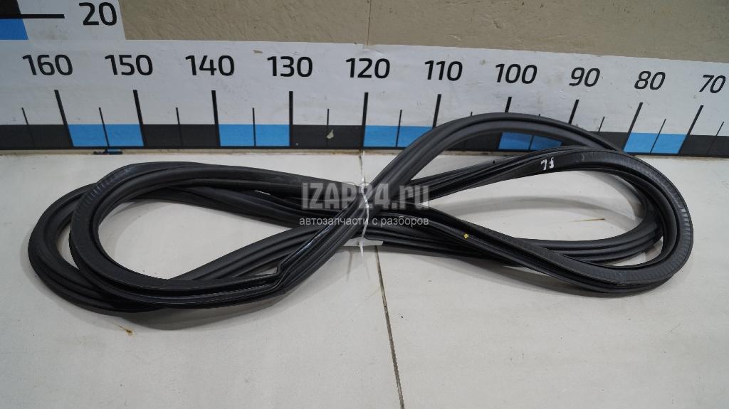 8U0831721A Уплотнитель двери VAG Q3 (8U) (2012 - 2018)