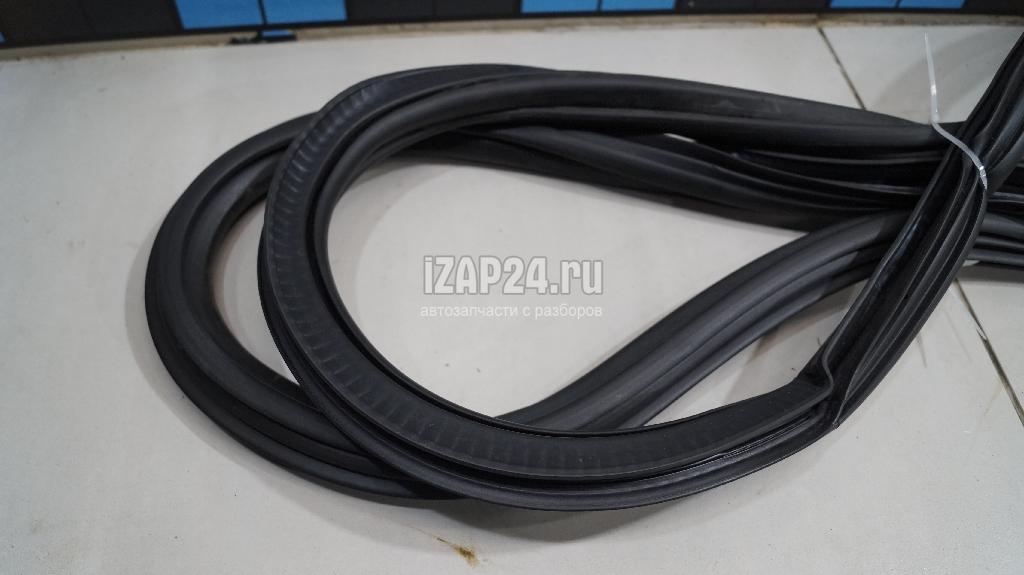 8U0831721A Уплотнитель двери VAG Q3 (8U) (2012 - 2018)