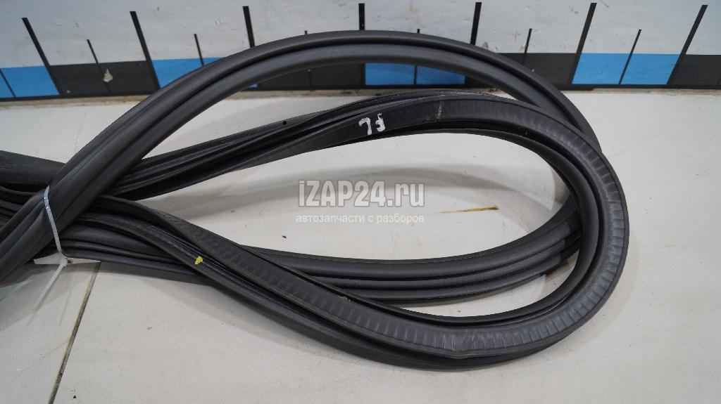 8U0831721A Уплотнитель двери VAG Q3 (8U) (2012 - 2018)