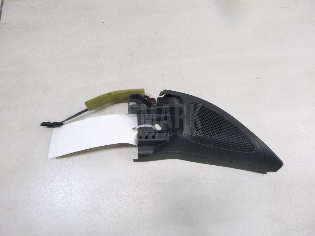 Крышка зеркала внутренняя правая 5K0837974K82V VAG