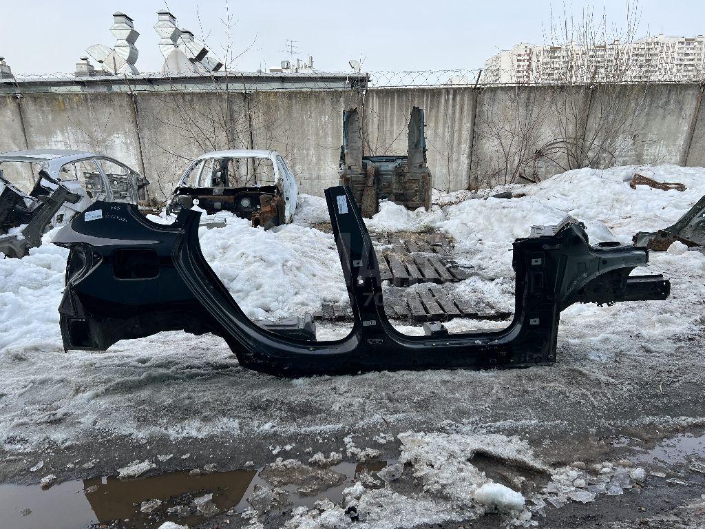 Порог со стойкой правый