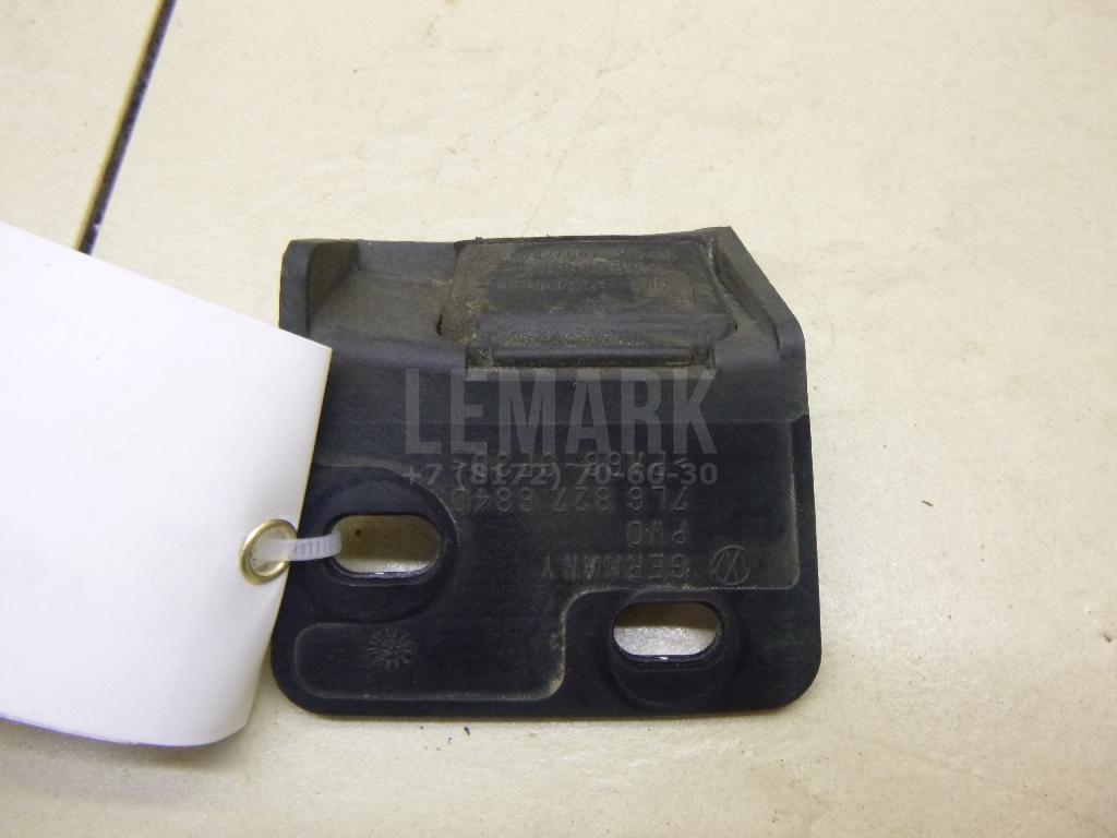 Накладка (кузов внутри) 7L6827684D VAG