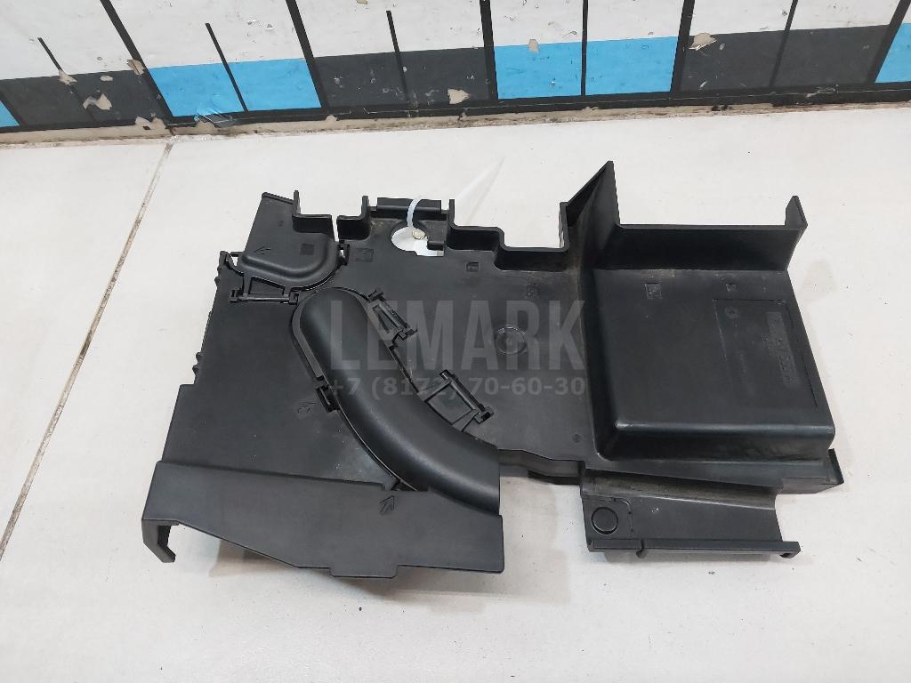 Крышка блока предохранителей 7L0937555A VAG