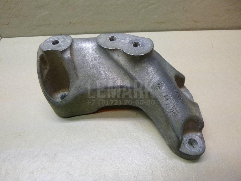 Кронштейн КПП левый 13248573 GM