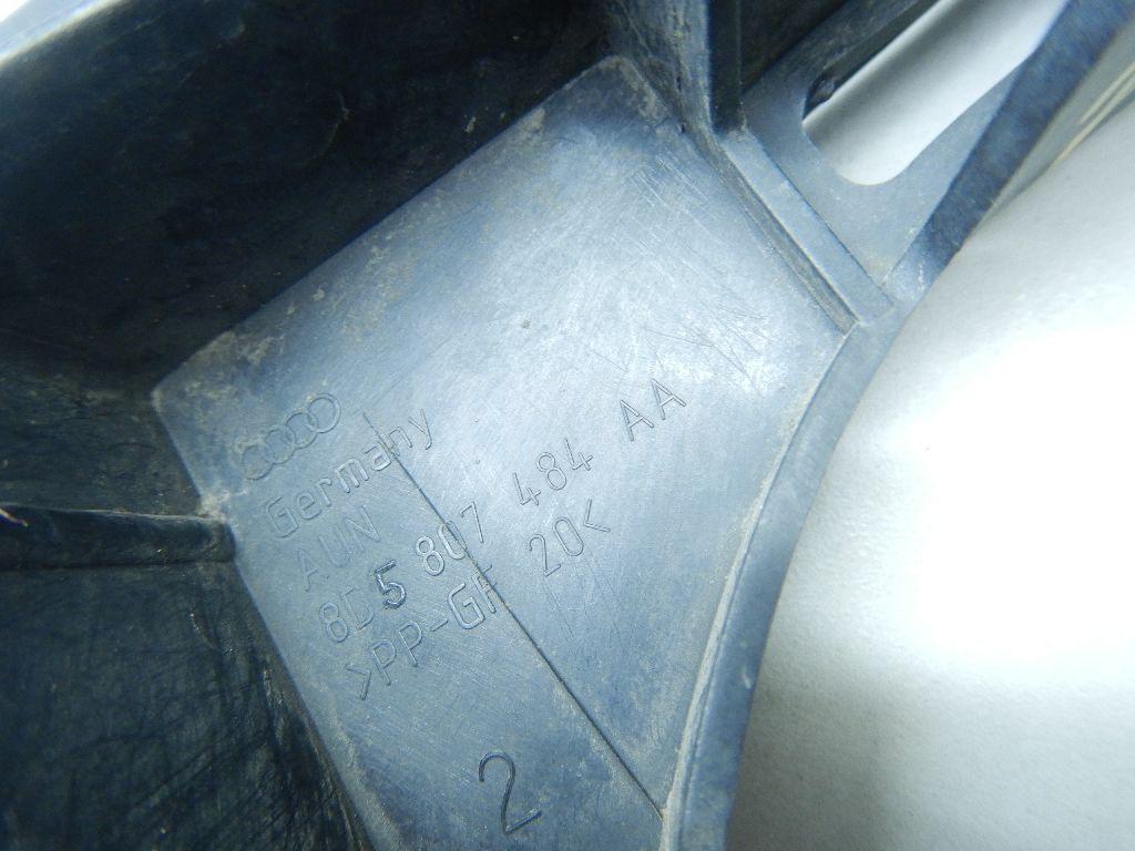 Кронштейн заднего бампера правый для  Audi A4 [B5] 1994-2001