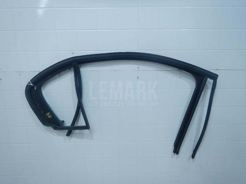 Уплотнитель стекла двери 3AE839432E5AP VAG