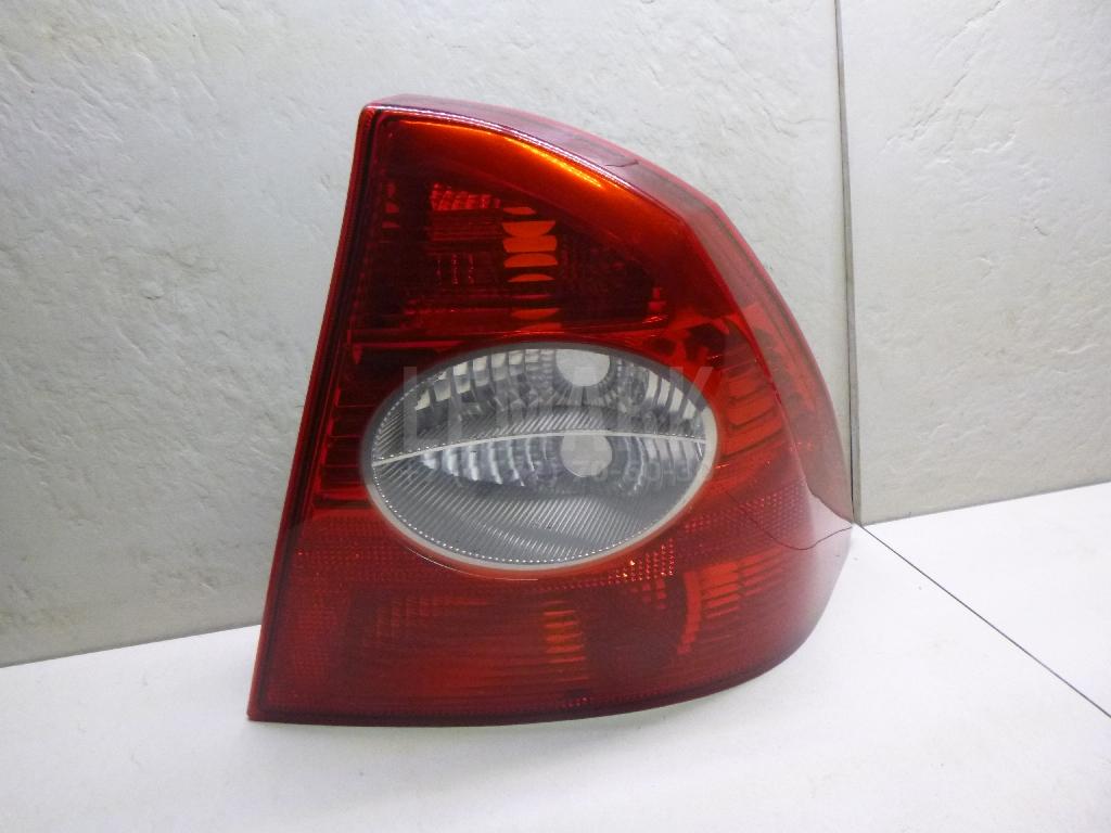 Фонарь задний правый 1333832 Ford
