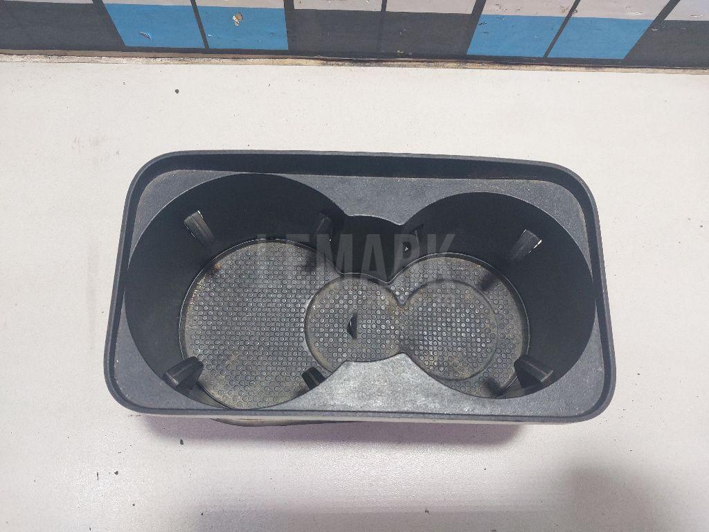 Подстаканник 7L6858602C9B9 VAG