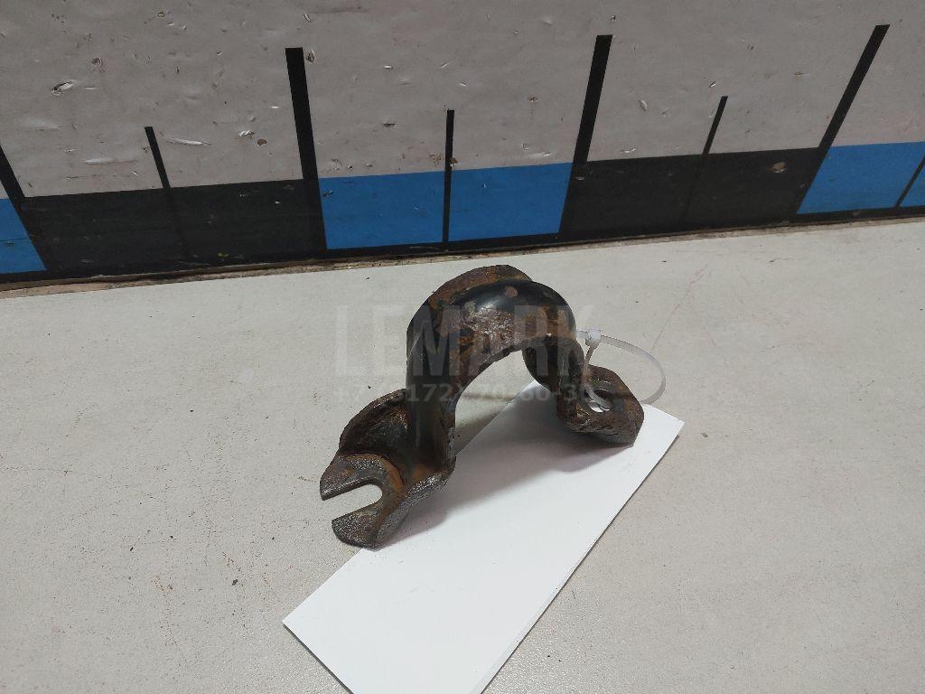 Кронштейн крепления переднего стабилизатора 54614JY00A Nissan